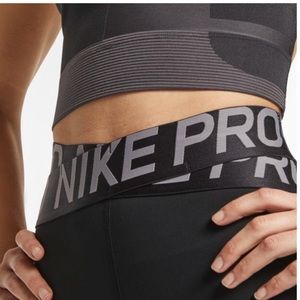 nike pro twist leggings